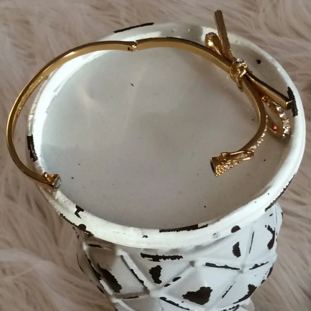 💞KATE SPADE New York 💞bow hinged bungle